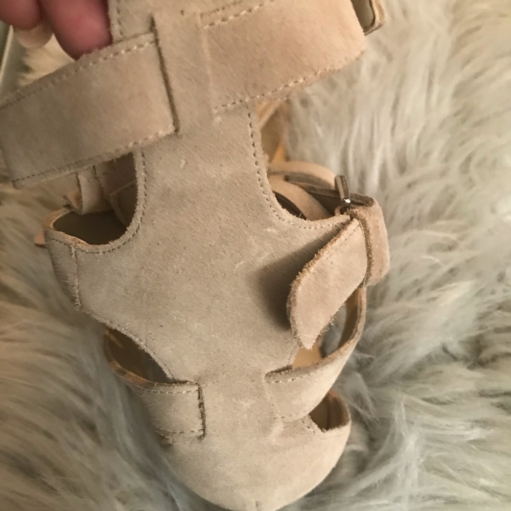 Guess Sandals - Picture 6 of 7